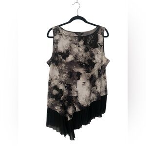 Simply Vera Vera Wang Black and Gray Asymmetrical Blouse